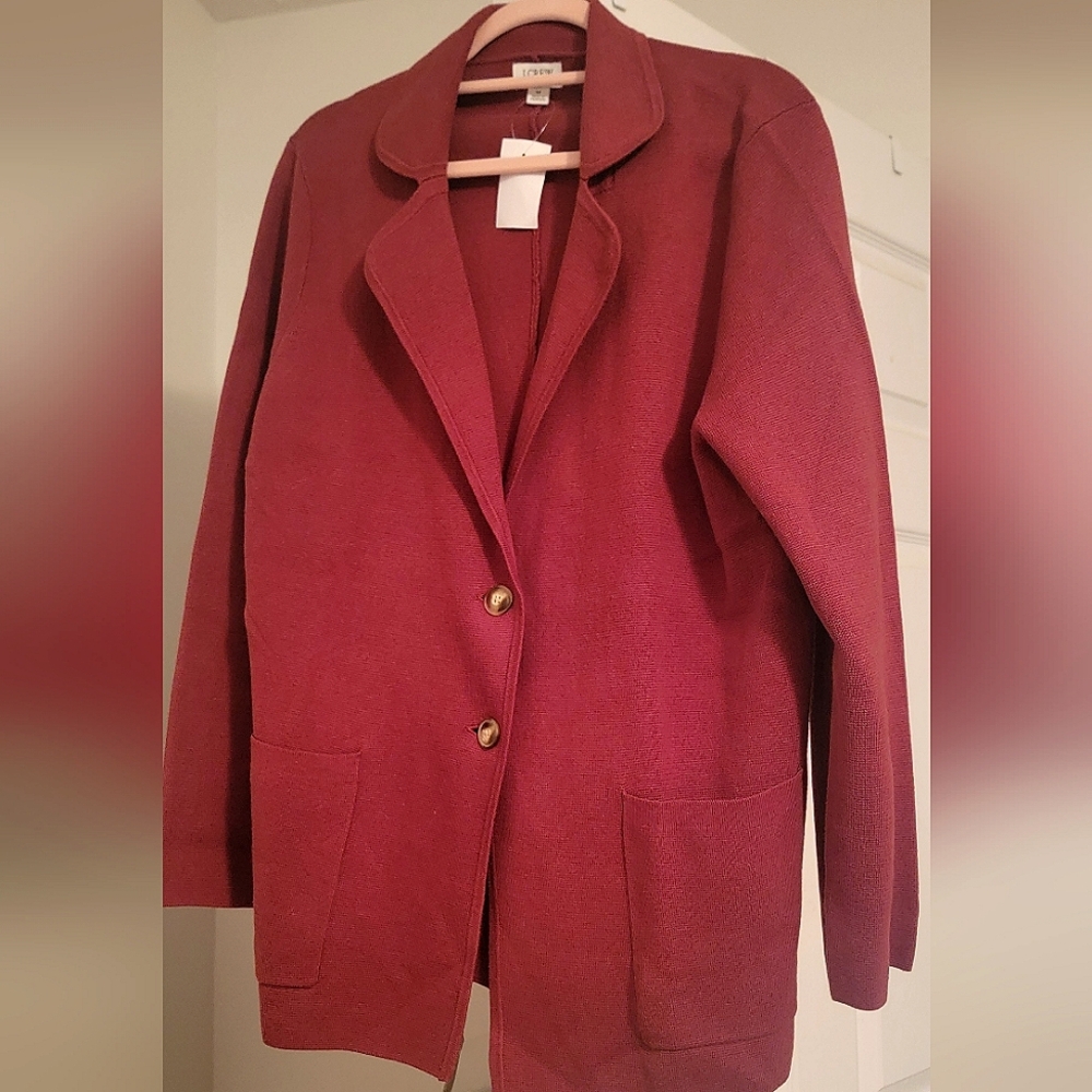 Never worn (lost some weight and now too big)